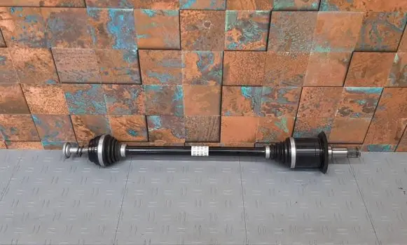 BMW 4 G22 G23 G24 G26 Rear driveshaft 8482603 33208482603
