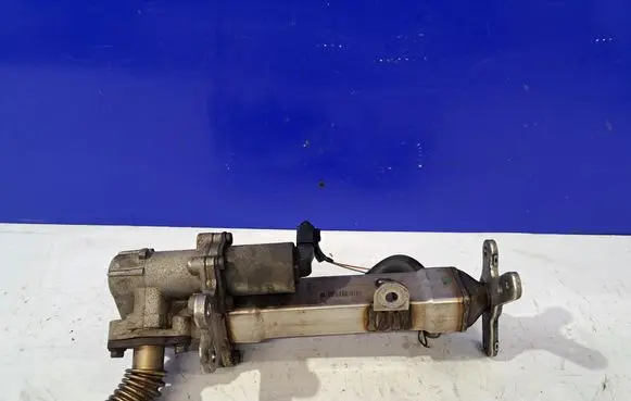 Volvo S60 EGR valve cooler 30637142 8627871