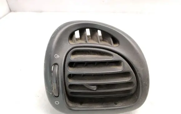 Citroen Xsara Picasso Dashboard side air vent grill/cover trim