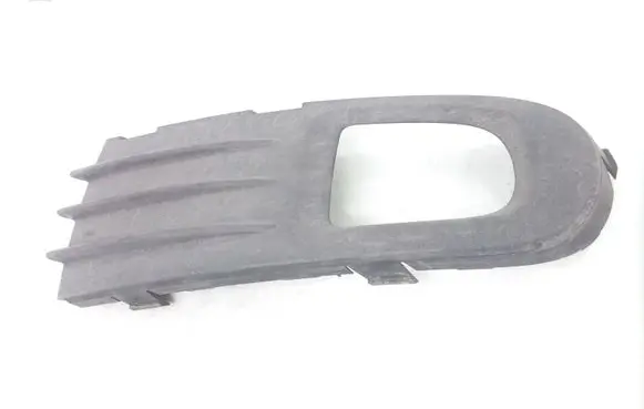 Volvo V50 Front bumper lower grill 30655884