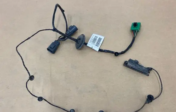 Land Rover Range Rover Sport L320 Rear tail light wiring loom AH3215R555AC 3001110 100300090D