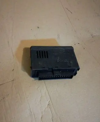 Ford Focus Comfort/convenience module 98AG14K150AE