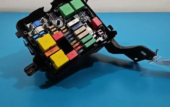 Citroen C4 Cactus Fuse box set 9804848580 IMPRK1541456