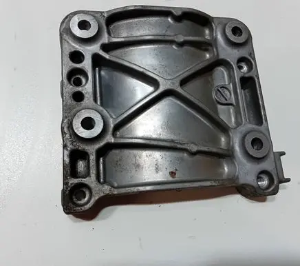 Honda Civic IX A/C compressor mount bracket 