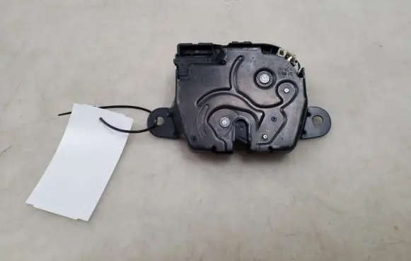 BMW 2 F45 Loading door lock 