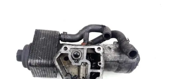 Volkswagen PASSAT B6 Oil filter cover 045115389e