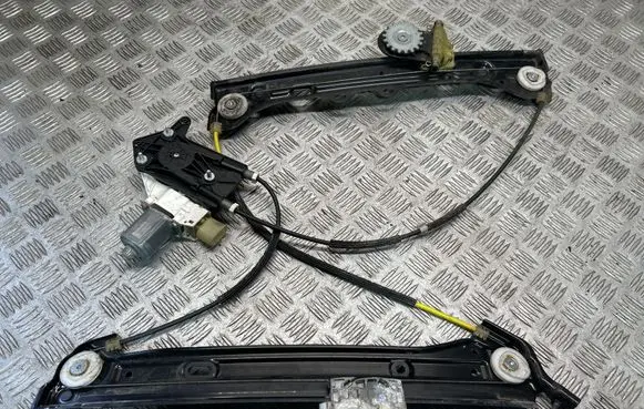 BMW 3 GT F34 Front door window regulator with motor 7291426
