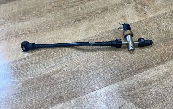 Jaguar F-Type Fuel line pipe EX539289CA