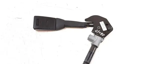 BMW 7 E38 Front seatbelt buckle 8257795