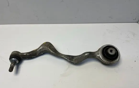 Front lower control arm/wishbone