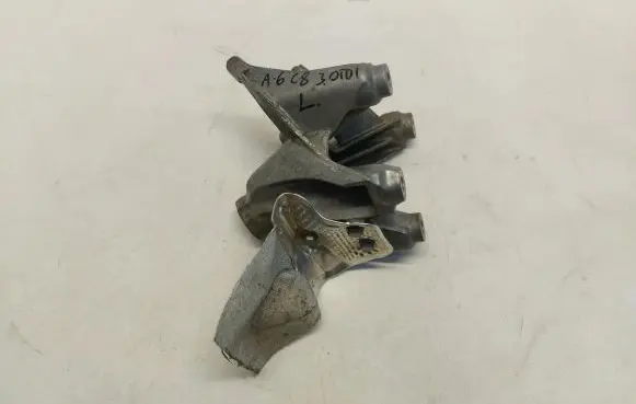 Audi A6 S6 C8 4K Engine mount bracket 4M0199307AF