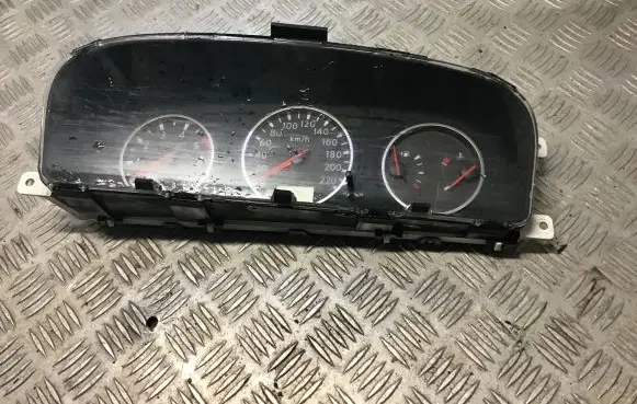 Nissan X-Trail T30 Speedometer (instrument cluster)