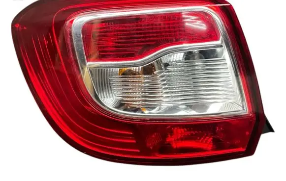 Dacia Sandero Rear/tail lights B52FEAR 265554085R