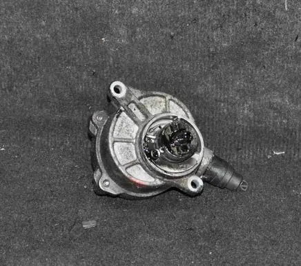 Mercedes-Benz C W203 Vacuum pump A6462300165