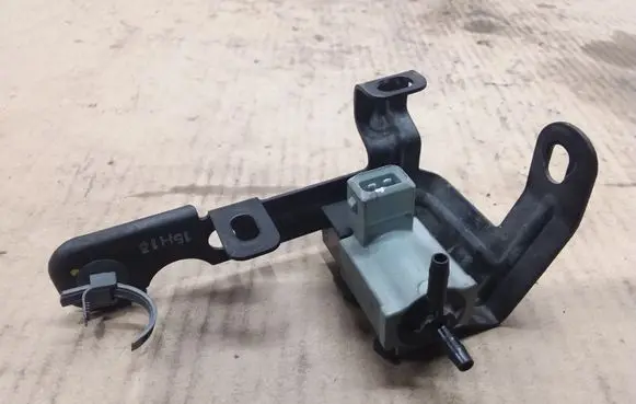 KIA Ceed Vacuum valve 351202A450