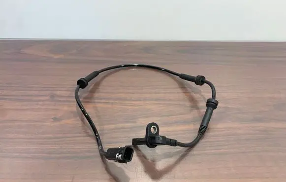 Renault Clio IV ABS brake wheel speed sensor 479101995R