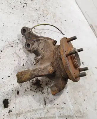 Toyota Corolla Verso AR10 Front wheel hub spindle knuckle