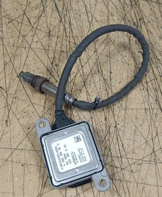 Mercedes-Benz V Class W447 Lambda probe sensor A0009058411