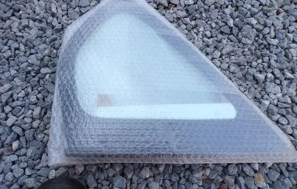 Subaru Impreza IV Rear side window 65209FG003