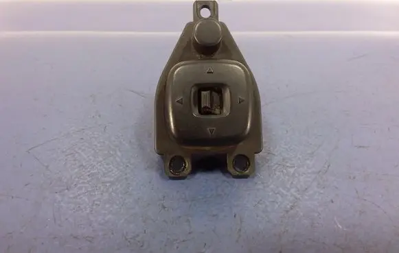 Mazda 2 Mirror heating switch B25D66600