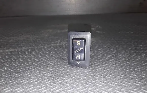 Mitsubishi Pajero Suspension ride height/mode switch 