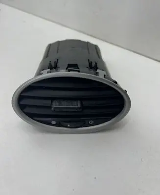 Ford Focus Dash center air vent grill 4M51A014L21AD 4M51AO14L21BC