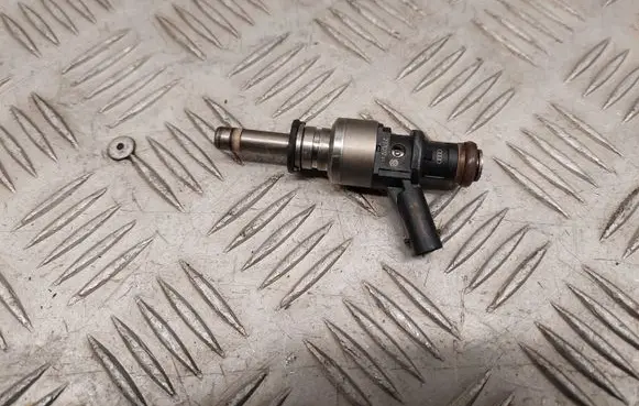 Audi A8 S8 D4 4H Fuel injector 3079036N