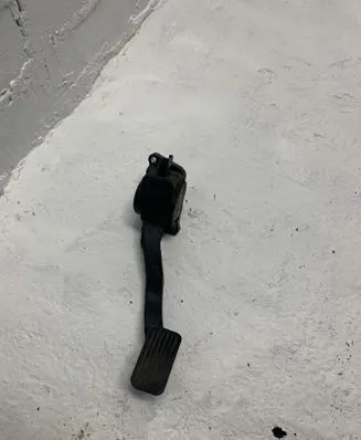 Peugeot Partner Accelerator throttle pedal 9655467380