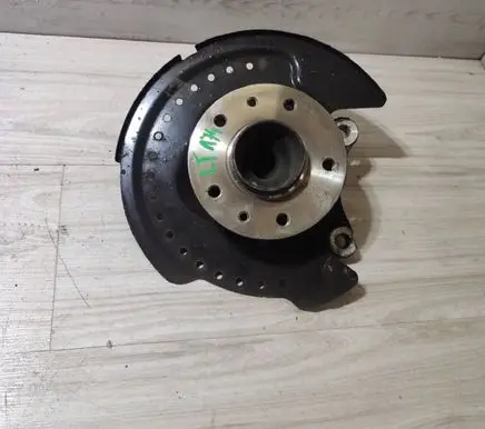 Renault Kangoo III Rear wheel hub 