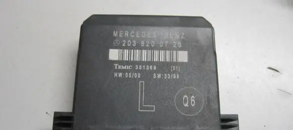 Mercedes-Benz C W203 Door control unit/module A2038200726