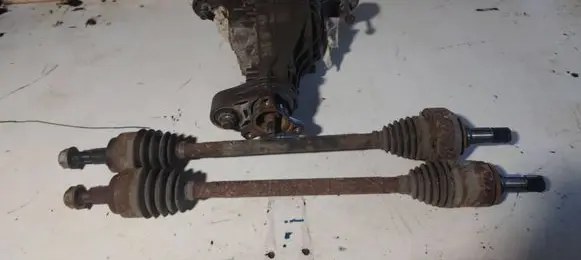 Mercedes-Benz ML W164 Rear differential A1643500414 1643500414