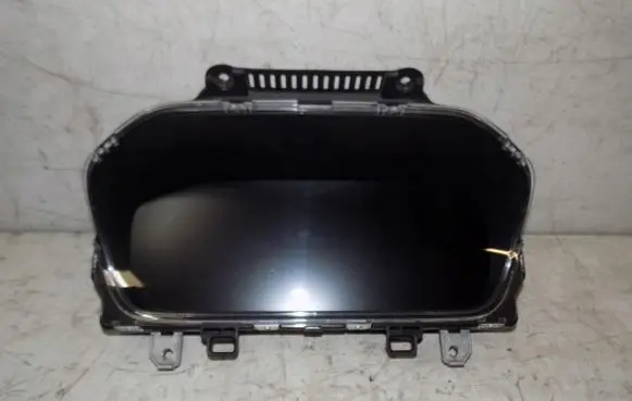 Volvo XC40 Speedometer (instrument cluster)