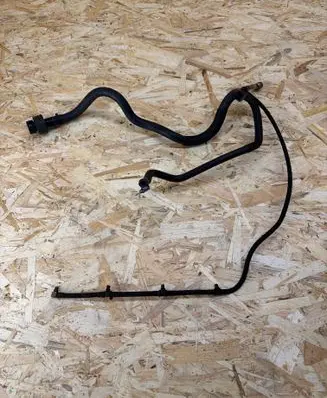 BMW 3 E90 E91 Fuel line pipe