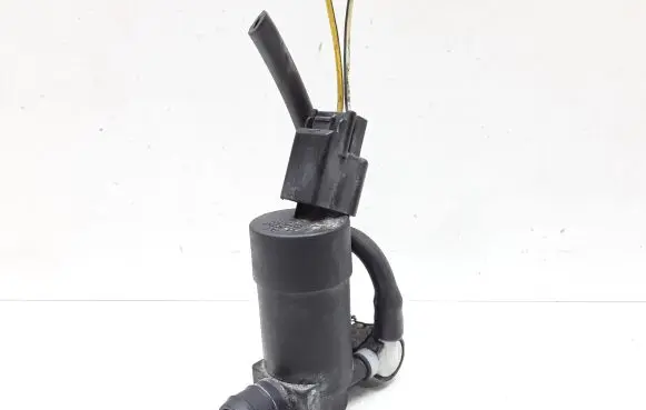 Volvo V50 Windscreen/windshield washer pump 1S7117K624FE
