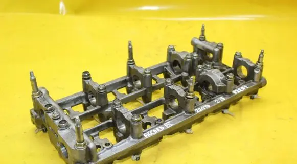 Honda Accord Camshaft holder 