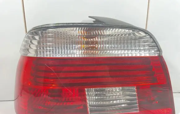 BMW 5 E39 Rear/tail lights 15358300