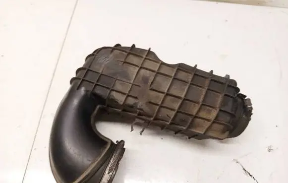 Mercedes-Benz E W211 Air intake hose/pipe A6460941097