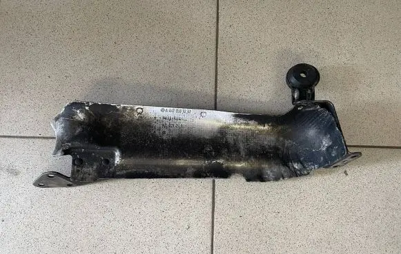 Mercedes-Benz E W211 Heat shield in engine bay A6420901241