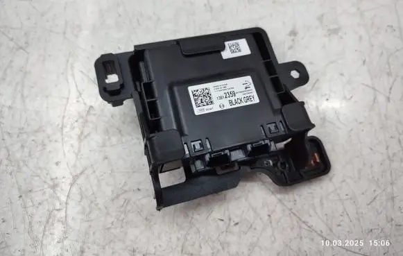 Opel Mokka X Gateway control module 13512359