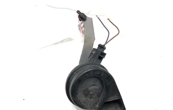 Volkswagen Touareg II Horn signal 7P6951221A