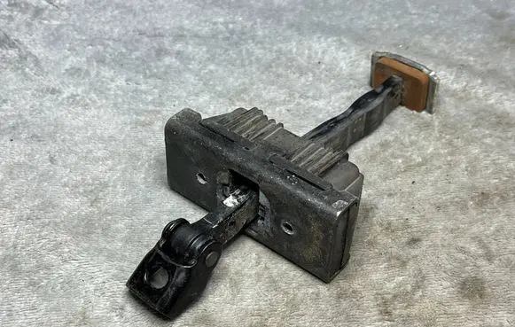 BMW 3 E90 E91 Rear glass lock/latch X196 41527176802