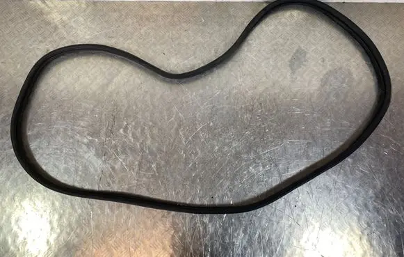 KIA Sorento IV Front door rubber seal 