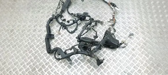 Toyota Avensis T250 Engine installation wiring loom 8212105A00