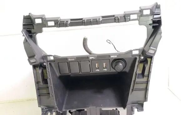 Mitsubishi Eclipse Cross Climate control/heater control trim 8010A344