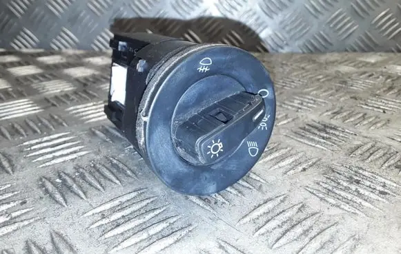 Volkswagen Polo V 6R Light switch NOCODE