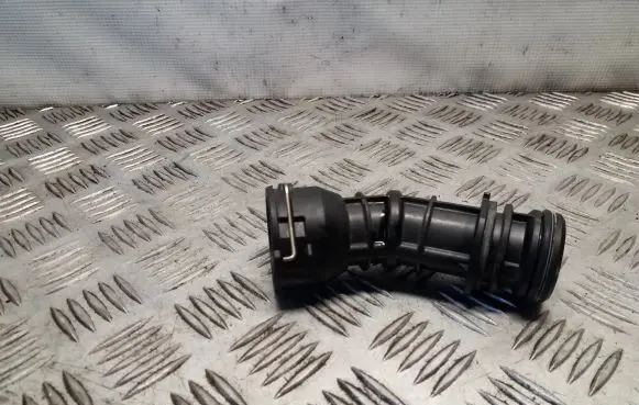 Skoda Superb B8 (3V) Engine coolant pipe/hose