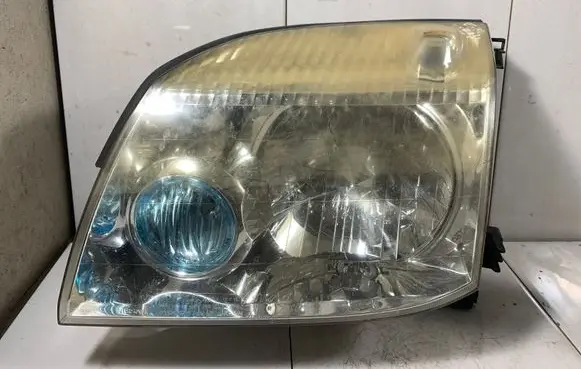 Nissan X-Trail T30 Headlight/headlamp 1669