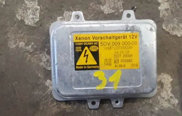 BMW 5 E60 E61 Headlight ballast module Xenon 5DV00900000 095812003363AF