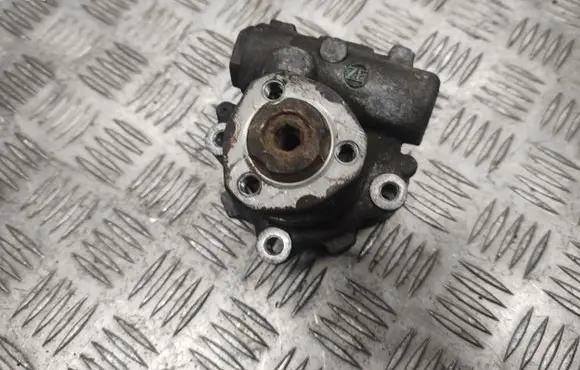 Audi A4 S4 B6 8E 8H Power steering pump 91130