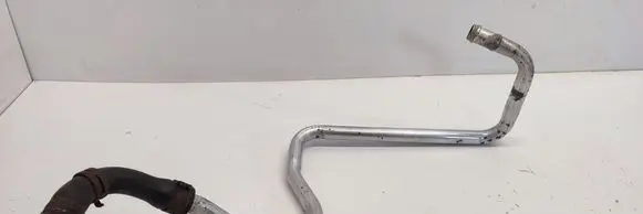 Engine coolant pipe/hose